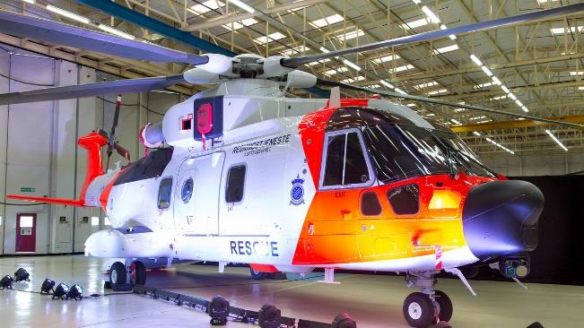 Ambulansetransport med helikopter Krav til landingsplass Pr. d.d. er det ikke krav i lov eller forskrift om helikopterlandingsplass på alle sykehus.