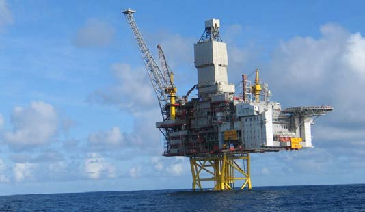 Utbygging: Kristin er eit gasskondensatfelt i Norskehavet som er bygt ut med eit havbotnanlegg med fire rammer og ei halvt nedsenkbar innretning for prosessering.
