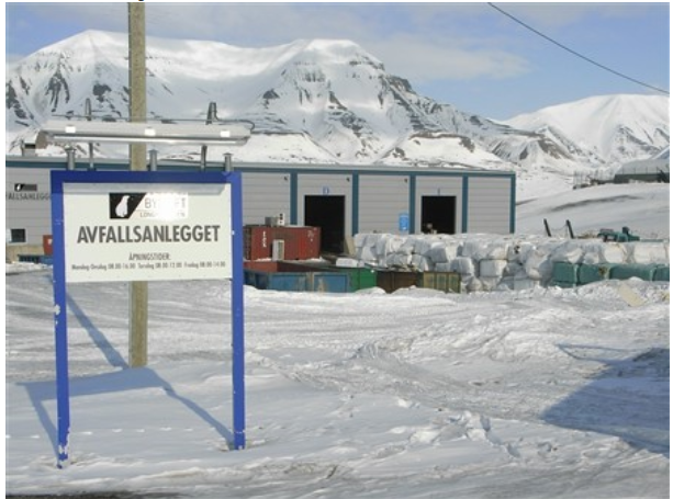 3.5 Avfallsanlegget Alt avfall fra Longyearbyen leveres til avfallsanlegget i