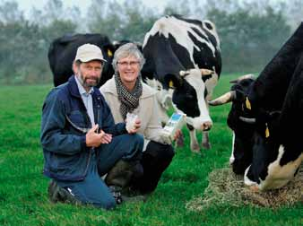 Tema: Livsfaser Günther og Christa Lorenzen har mottatt Økologisk Gullmedalje 2006 og Mejeribrugets Gourmetpris i 2006 for deres biodynamiske melk fra Naturmælk og Børsens Fødevarepris 2011 for