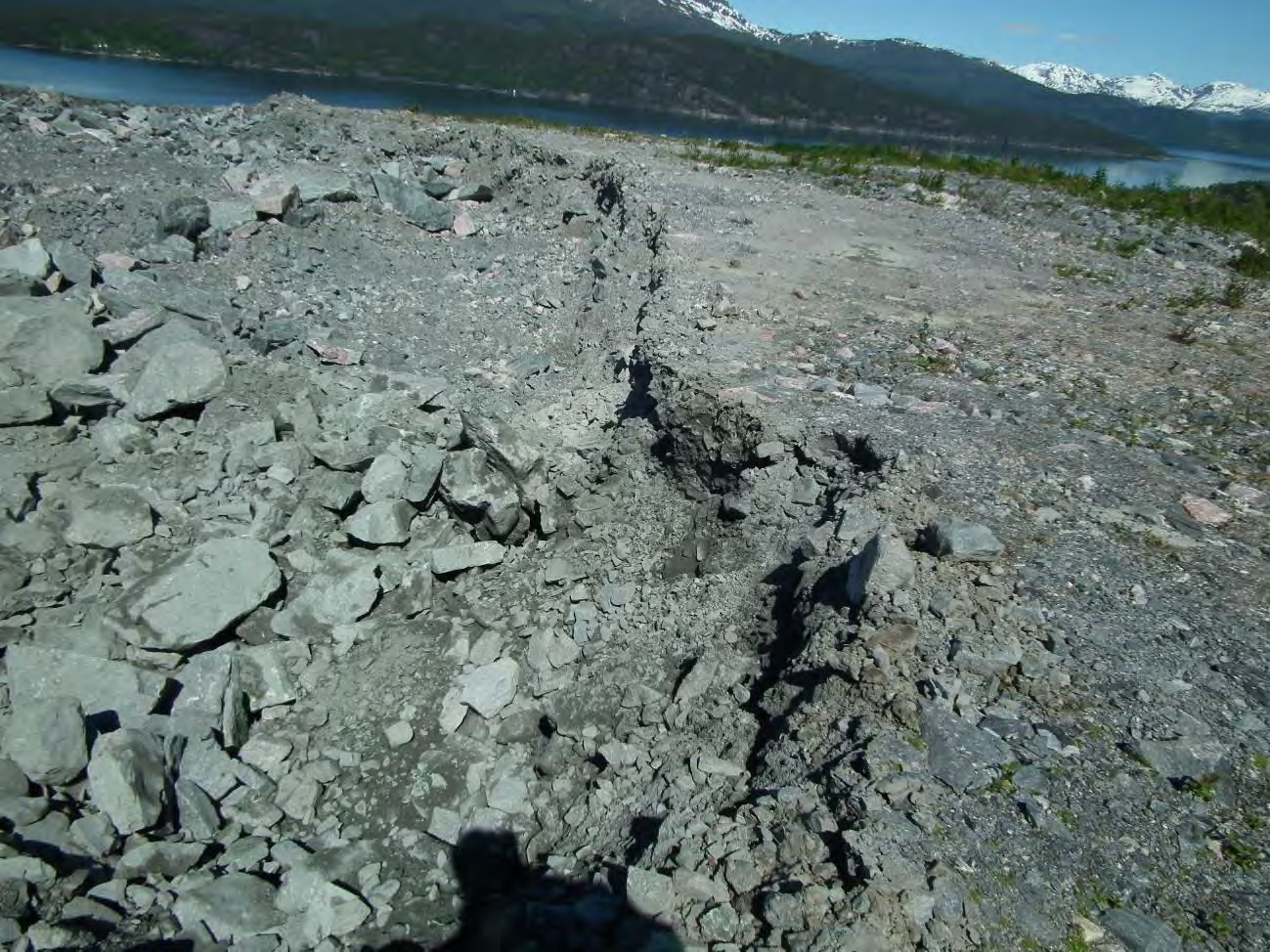 Geoteknisk vurdering av fylling Den etablerte fyllingen på eiendommen består ifølge utbygger av sprengstein fra Jondalstunellen og Torsnestunellen.