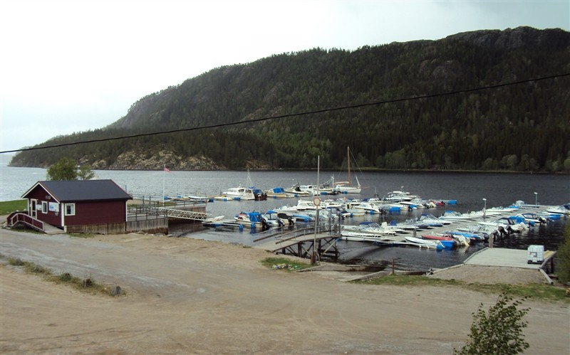 ÅRSMØTE BANGSUND BÅTFORENING TIRSDAG 28.02. 2017. SAKLISTE: 1. Åpning 2.