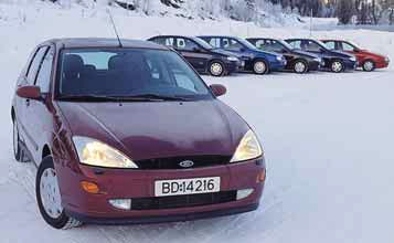 40 Bil februar 1999 Testlagets valg: Ford Focus Focus er ikke best på alt, men du verden for et nydelig kompromiss. Vil du ha en bil som flytter grenser, er dette riktig bil i kompaktklassen.