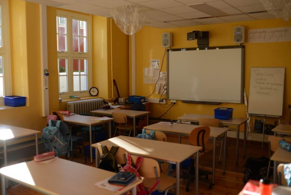 Den ene etasjen av Minde skole er nesten ferdig rehabilitert, og rommene her er tatt i bruk som klasserom.