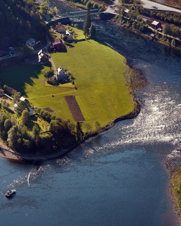 2 Utløpet av Vossovassdraget ved Bolstad.