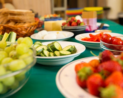 Oslo kommune: Mat i boliger for voksne med utviklingshemming Praktiske matlagingskurs etterspørres av ansatte som arbeider i boliger for voksne med utviklingshemming.