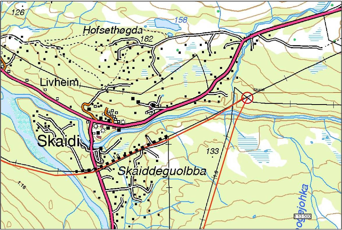 420 kv Balsfjord - Hammerfest Figur 23: Kartutsnittet viser traséen for planlagt 420 kv-ledning (rød strek) i parallell med eksisterende 132 kv-ledninger (sorte streker).