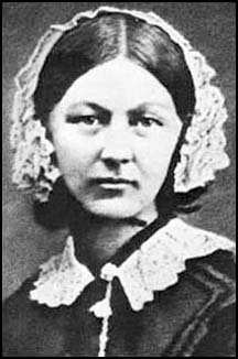 3 Florence Nightingale (1820-1910) The lady with the lamp Pioner i sykerpleieryrket; sykepleieryrket