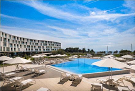 Avgangen 13.-20. mai HOTEL AMARIN (****) Valde Lesso 5, 52210 Rovinj Hotel Amarin er et 4-stjerners hotell ca 4 km nord for Rovinj.