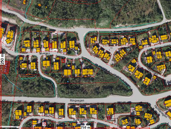 1 Bakgrunn og formålet med regulering Tromsø kommune som grunneier av eiendommen Gnr/Bnr. 115/115, ønsker å regulere 2 parseller av eiendommen i Solneset og Hamna til boligformål.