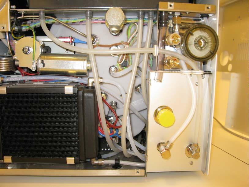 Små vanndampsterilisatorer Dampen produseres i dampkjele (generator) Bruk