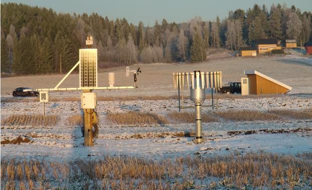 VÆRDATA På mellomrute Xa Stråling Temperatur Nedbør