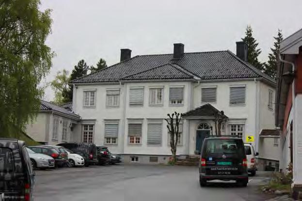 Beskrivelse Gyssestad er omtalt i skriftlige kilder fra omkring 1400. Hovedbygningen er fra 1868 (sefraknr.02104744).
