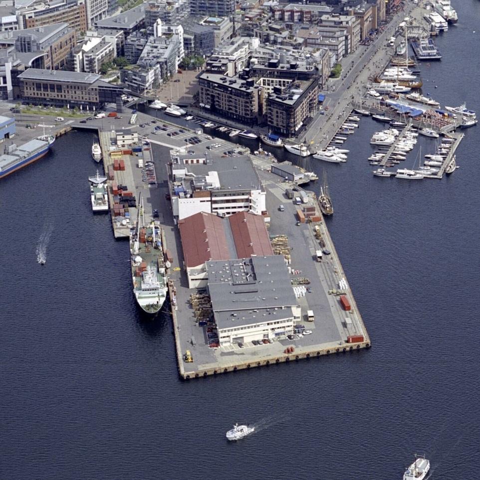 Tjuvholmen 2002: I 1990 var kysttrafikken samlet på