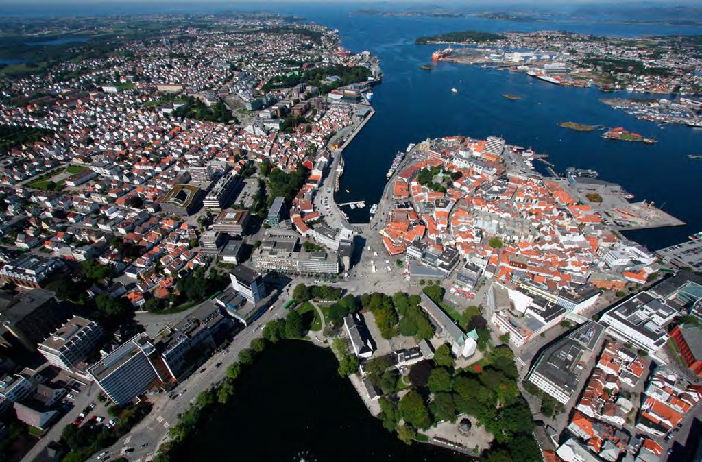 Stavanger er en by og kommune i Rogaland som ligger sørvest i Norge. Stavanger er Norges fjerde største bykommune med 132 102 innbyggere (per 1. april 2015) og Norges tettest befolkede kommune.