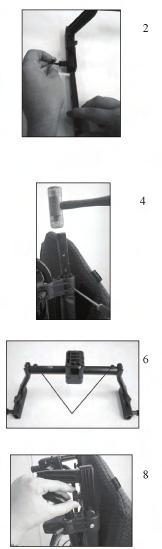 nøkkel. 4. Slå ned låsestaget med en plasthammer og styr med et skrujern slik at hullene blir parallelle. 5.