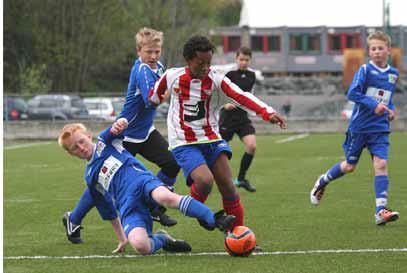 Klubbdommerkurs, Barnefotball 6-12 år Klubbdommerkurs Klubbdommerkurset er det første kurset i Dommerløypa. Kurset arrangeres i klubben og kretsinstruktøren presenterer spillereglene i Barnefotball.