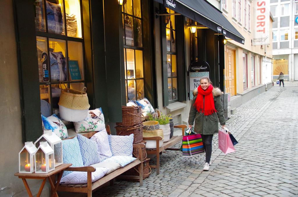 Hovedmål 2 i midtbystrategien Omsetningen for handel i