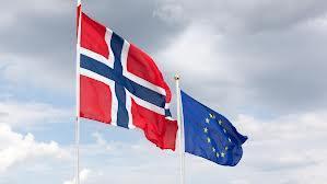 Vanndirektivet på norsk Vanndirektivet er tatt inn i Norsk regelverk gjennom vannforskriften