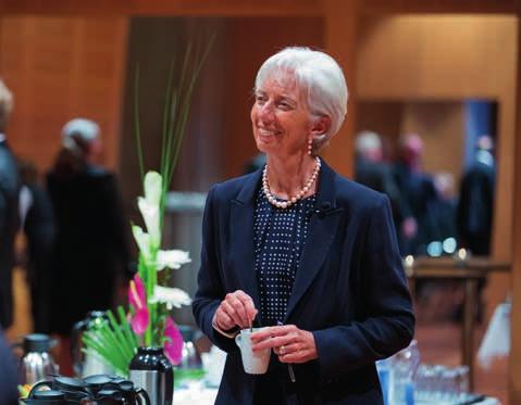 hele verden. Det sa Lagarde under sitt første Norgesbesøk. 45 KONGEN: H.M. Kongen var hedersgjest under den offisielle markeringen i Trondheim.