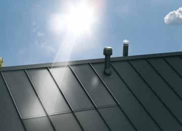 Solcellepanelene kan monteres på alle typer tak og flater, og systemet kan enkelt kobles til strømnettet.