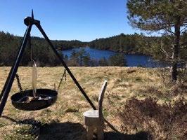 Melandsknapen Parkering / Birketveit nord, første avkjøring på høyre side nord for gamle Iveland bedehus.