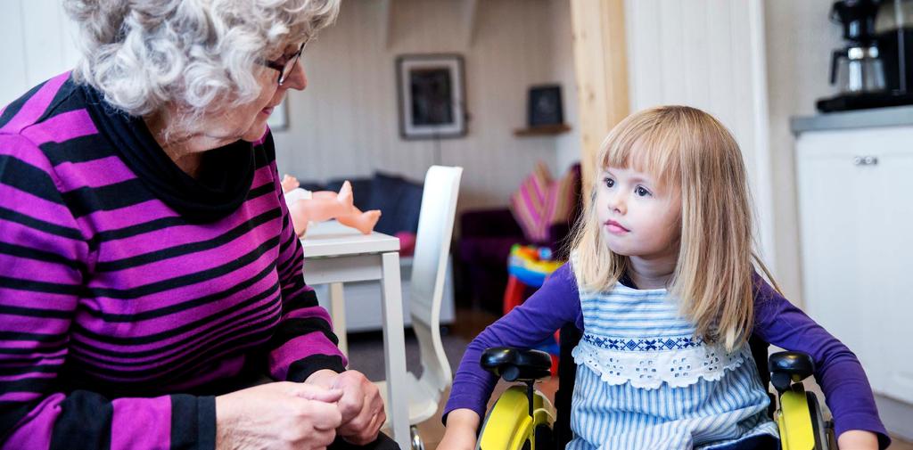 Familier med kronisk syke barn og barn med nedsatt funksjonsevne Avdelingene har utviklet kontakt med relevante samarbeidspartnere, blant annet Norsk Forbund for Utviklingshemmede, Ullevål