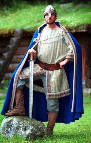 Det er en stor ære for en skuespiller å spille denne viktige personen i landets historie. Etter at Olav den hellige døde i 1030, ble det vanlig å bygge kirker rundt i landet.