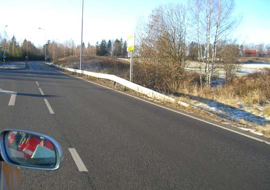 Punkt nr.: 4 Fv68 Fra Oslo til E6 370-40 med I kryss Vollsveien. Ikke høy nok sikkerhetsklasse på rekkverket over kulverten.