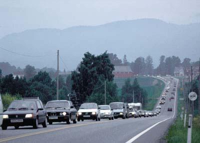 Viktige forutsetninger - Fremsynte fylkespolitikere vedtok forbud mot handel langs E18 i forbindelse med motorveibygging for 20 år siden.