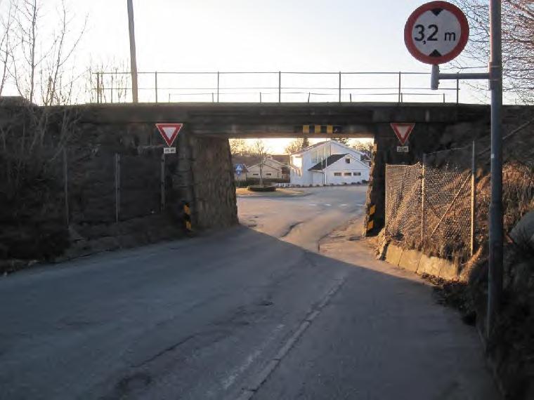 Trafikkanalyse utbygging Bryne stadion Side 16 Jernbaneundergang fra østsiden Utbyggingsalternativ Det er kun utbyggingsalternativ 1 som belaster denne undergangen ekstra.