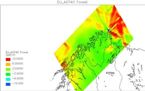Figur 4-6. Beregnet 6-mnd AOT40-verdi for ozon (relevant for skog) for Nord-Norge for bakgrunnssituasjonen (venstre) og forskjellen pga petroleumsutslippene (høyre).