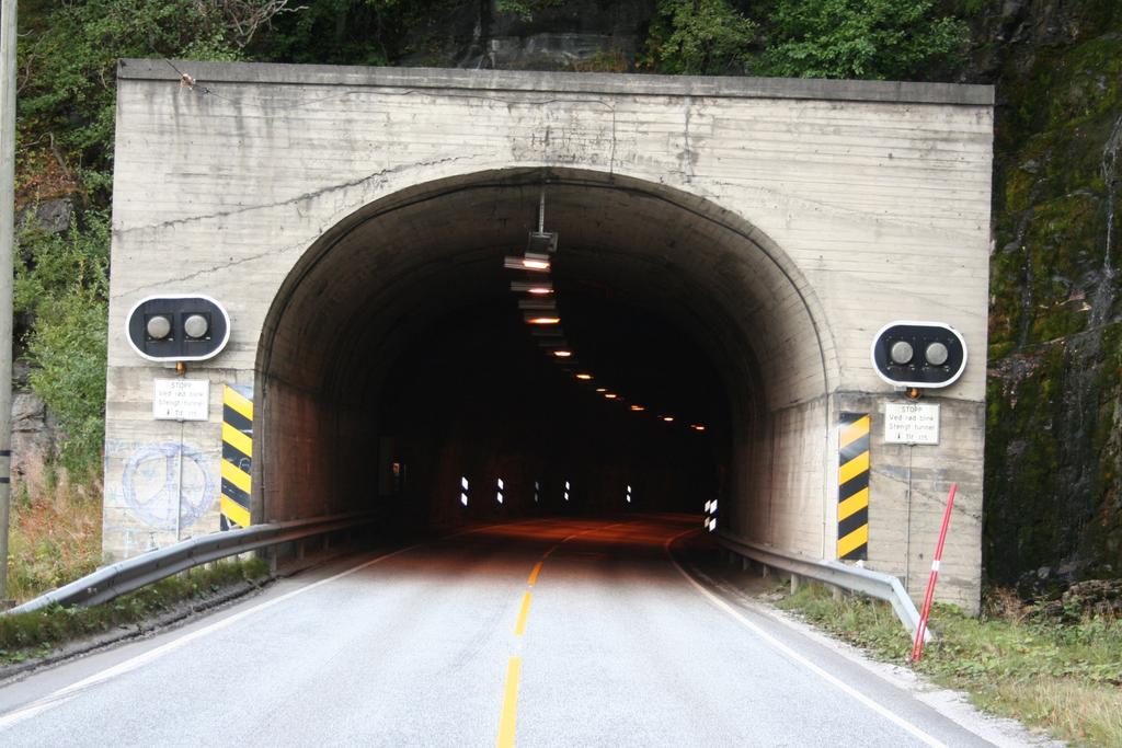 tunnelene