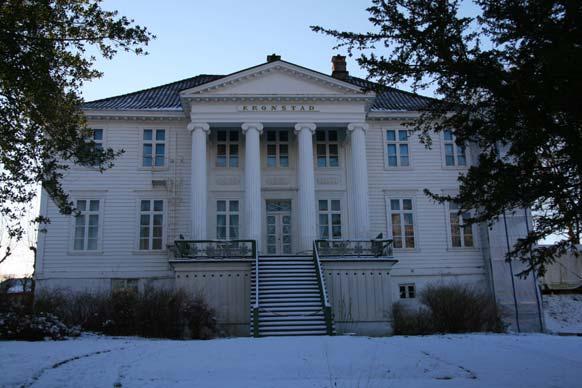 Gårdsdrift og lyststeder De fire gårdsbygningene på Årstad, som trolig er reist på stedet der kongsgården Alrekstad opprinnelig lå, er fra 17-1800-tallet, alle Sefrak-registrert (id