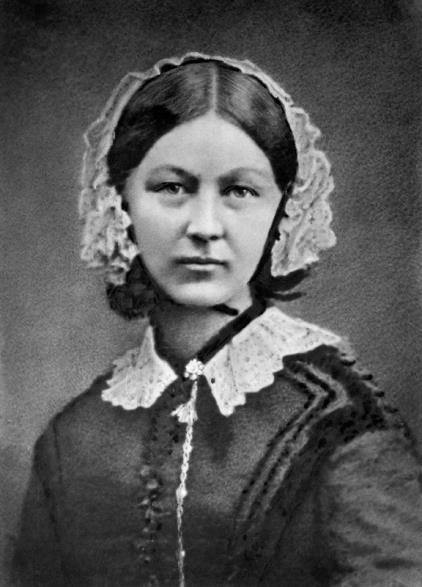 Florence Nightingale Sykepleie bør understøtte den gjenoppbyggende prosessen. Ved å lindre eller ta bort plager som ikke skyldes selve sykdommen, først da vet vi hvilke plager som skyldes sykdommen.