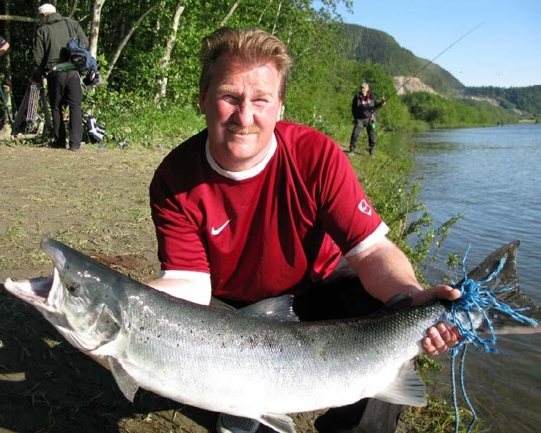 Laksens utbredelse er tegnet større i Miljø2015 Nordover og nordøstover (der varmt møter