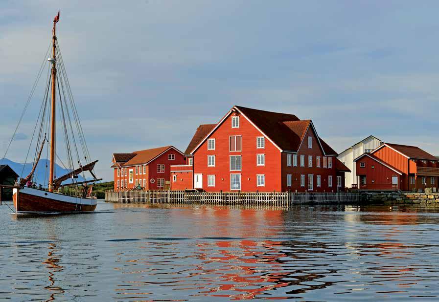Finnøy Havstuer er et etterspurt reisemål. Kurs og møtegjester kommer året rundt, mens båtfolket legger turen innom i de lyse sommermånedene.