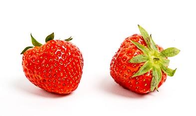 Jordbær De seks plantevernmidlene som oftest ble påvist i jordbær er presentert i figur 10 og tabell 2. Figuren viser påviste av de seks ulike plantevernmidlene uttrykt i prosent av grenseverdien.