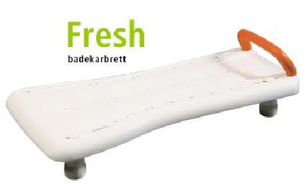 Badekarbrett Fresh 69 med håndtak Fresh badekarbrett har en form med bredere sitteflate i den ene enden, noe som gir støtte ved forflytting inn og ut over badekaret, og en smalere midje som gir god