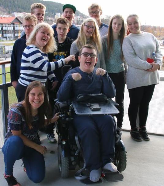 På Bowling 1 og gokart på Heggstadmyra ved Trondheim i og på Trondheim Bilbanesenter. Her har ungdommene spilt bowling, kjørt bilbanerace, delt erfaringer og kost seg med felles måltid.