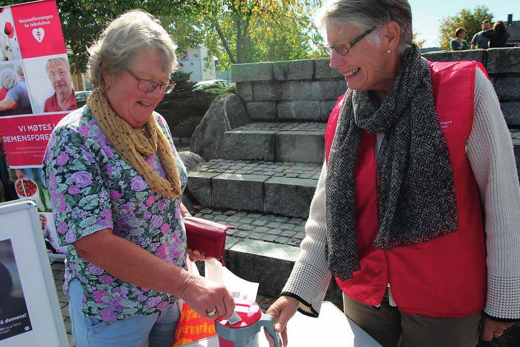 Alle styremedlemmer blir bedt om å verve fem bøssebærere hver blant sine kjente. Medlemslista blir fordelt på alle styremedlemmer, som får i oppdrag å spørre hver sin gruppe.