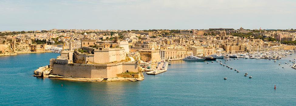 Den engelske statsministeren, Disraeli, beskrev Valletta som «en by av palasser, bygget av gentlemen for gentlemen». Vi tar oss rundt til fots og opplever byens arkitektoniske perler.