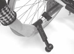 Endret plassering/dimensjon av drivhjul: For riktig justering av tippesikring skal hjulene på tippesikringen flukte med bakerste del av drivhjulet.