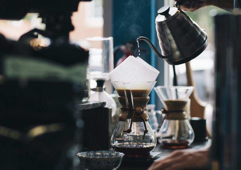 CAFÉ NOIR Café Noir er en serie aromatiske kaffeblandinger som er spesielt utvalgte med tanke på å lokke frem litt luksus i hverdagen, og som har en rikere og mer raffinert smak.