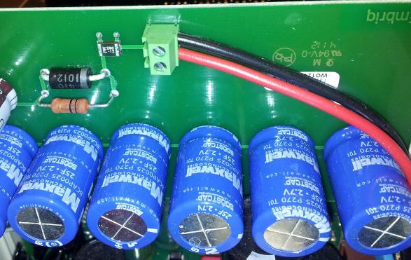 12V strømforsynig fra PN220 hovedkort til OP019a koples som følger: +12V koples med rød ledning fra PN220 klemblokk X2-2 til OP019a