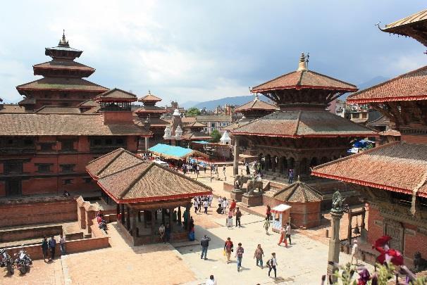 Katmandu ligger ca. 1325 moh. Overnatting på Hotel Yatri Suites & Spa. Søndag 12. november: Katmandu Chitwan (F,M) Frokost på hotellet før vi sjekker ut og begynner eventyret for alvor!