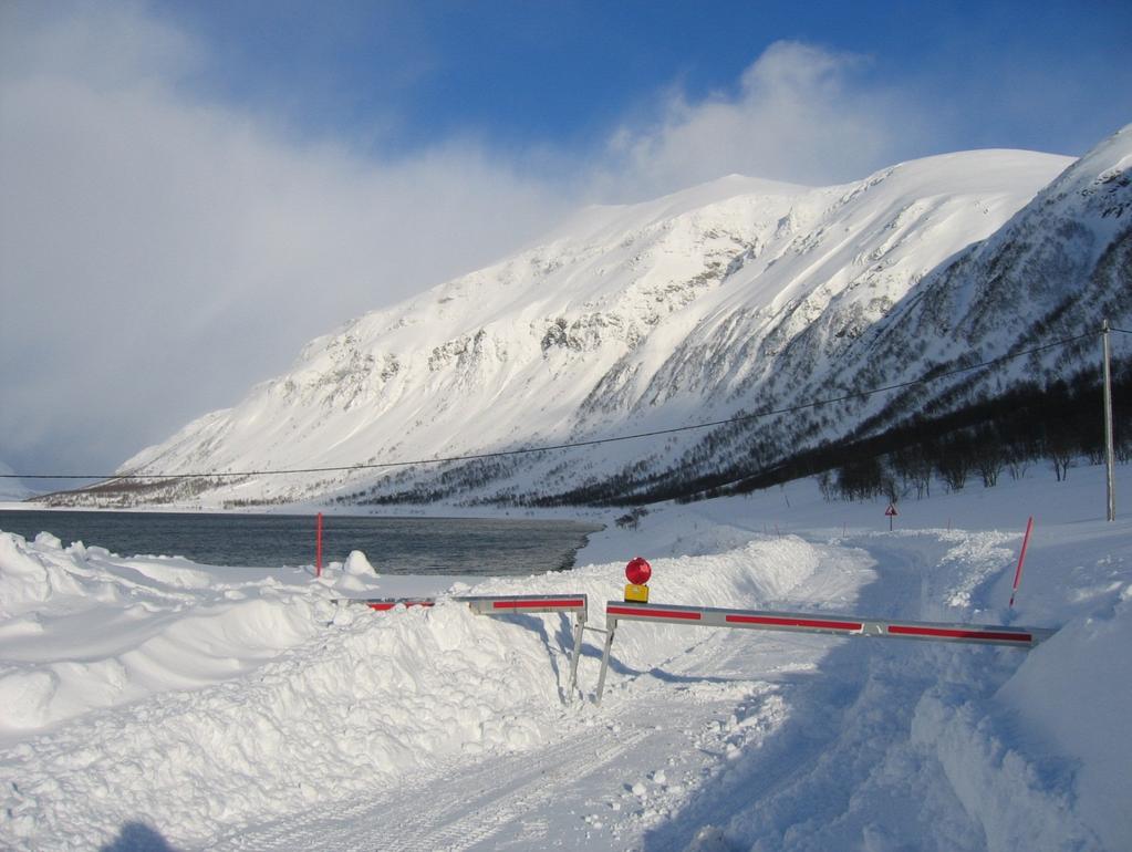 Snøskredfare -> stenge vegen Når åpner vi?