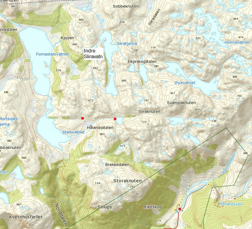 Figur : Indre Sliravatn i Frafjordvassdraget. Figuren viser også vannprøvestasjonene Stølsbekken, Såmtjørn og Måna (ref. kap. 9) ved Eikjeskog (rød firkant).