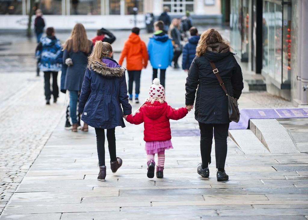 DET SAMFUNNSVITENSKAPELIGE FAKULTET 5 FORSKNING Fakultetets fagmiljøer skal utføre fri og kritisk forskning av høy kvalitet, og bidra til å løse samfunnets utfordringer.