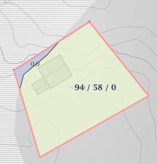 Det ligg ikkje noko etablert stulsområde i nærleiken, men 4 fritidshytter ligg spredt 70-460 meter unna. Omsøkt tiltak ligg på ein liten fjellrygg i et nordaustvendt myrområde som vender mot Sjåvatn.